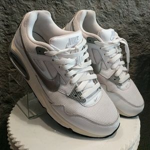 White/Grey/Silver Nike Air Max Skyline Shoes